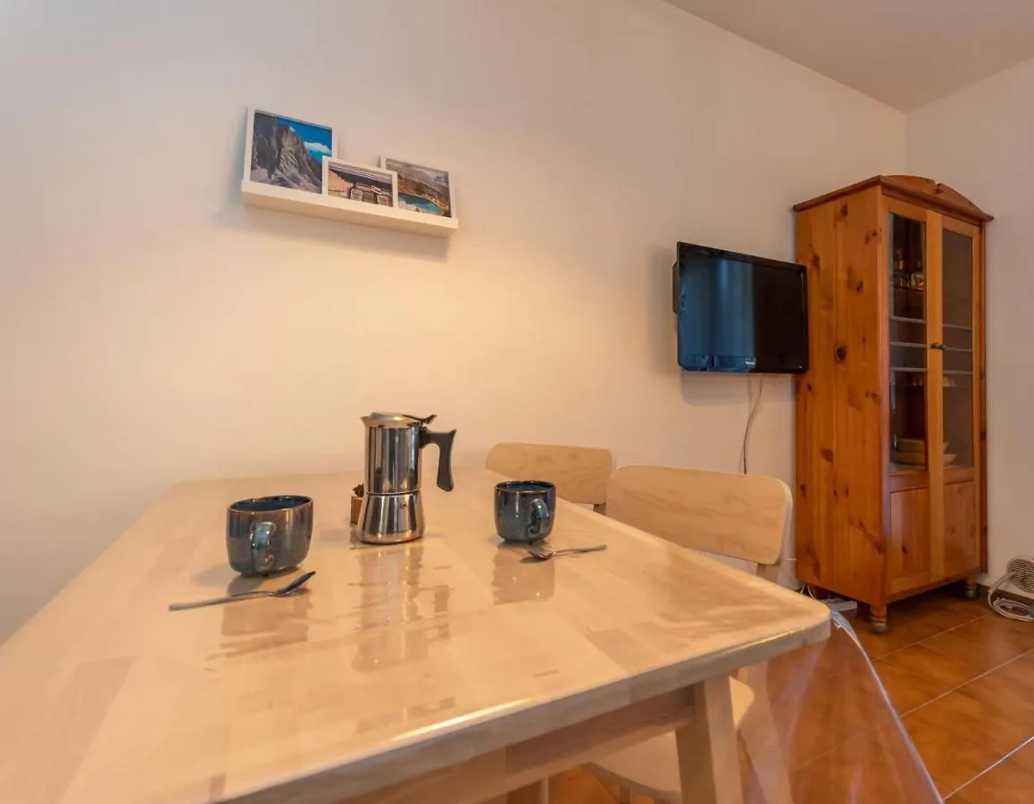 Abetaia Sul Lago Alleghe Apartman